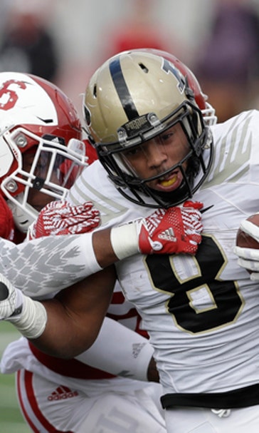 Redding's late TD run sends Hoosiers past Purdue 26-24
